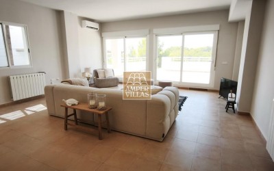 Precioso apartamento reformado integralmente con amplias terrazas.